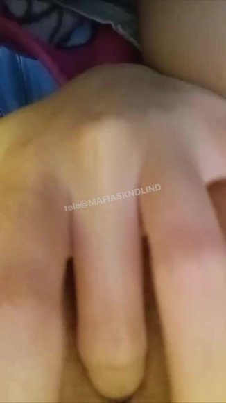 Cewek SMA Minta Dientot Keras di Meja Belajar
