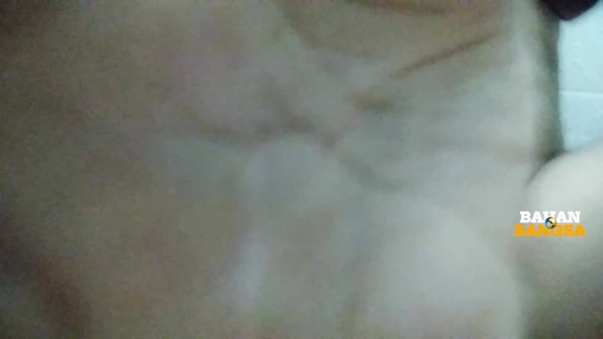 ABG Main Dildo di Kamar di Sofa