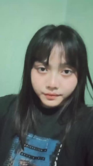 ABG Ngentot Tanpa Ampun di Taman Belakang