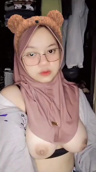 Siswi Nakal Sange Berat Langsung Ngewe di Toilet Sekolah