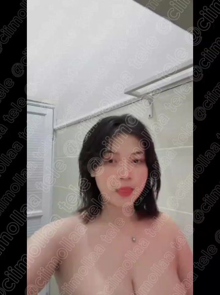 Mbak Binal Sange Berat Langsung Ngewe di Kamar Mandi