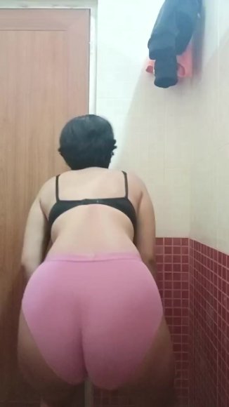 Janda Sange Dientot dari Belakang di Kamar Kos