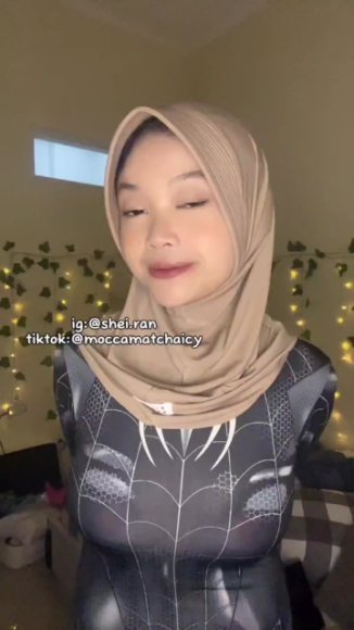 Tante Bohay Minta Dientot Keras di Kamar Kos