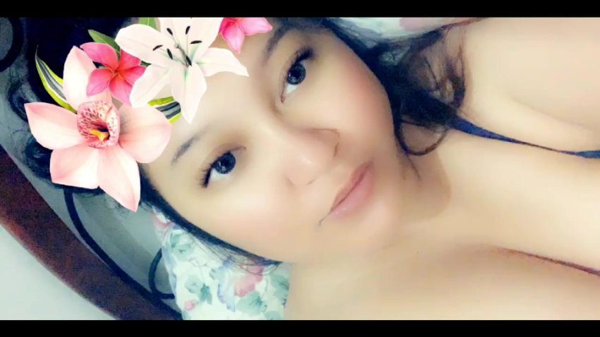 Tante Montok Main Jari Sambil Desah di Dapur