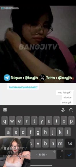 Cewek Kacamata Dientot Sampai Njerit di Taman Belakang