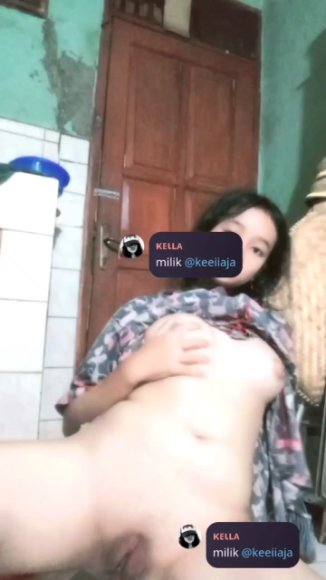 Janda Sange Dientot Sampai Njerit di Toilet Sekolah