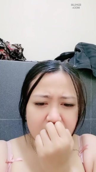 Mbak Binal Live Show Buka CD di Taman Belakang