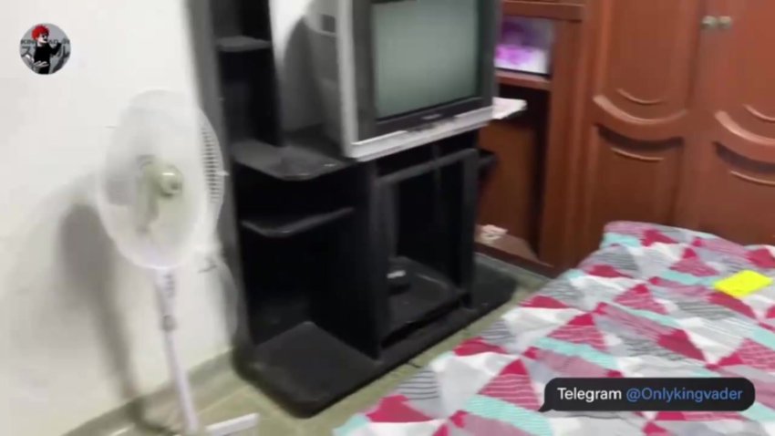 Cewek Jilbab Minta Dientot Keras di Sofa
