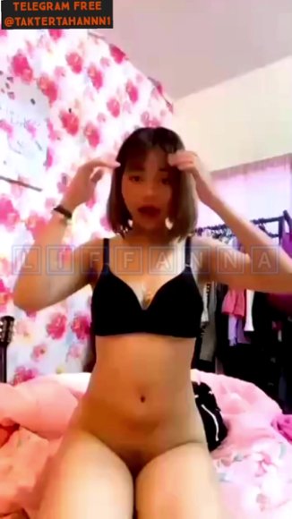 Siswi Nakal Rekam Sambil Coli di Dapur
