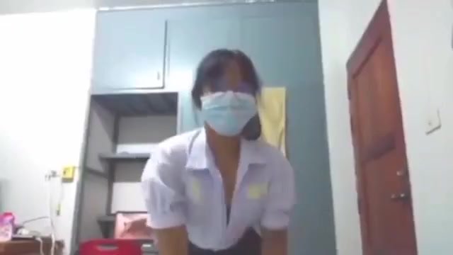 Tante Montok Rekam Sambil Coli di Dapur