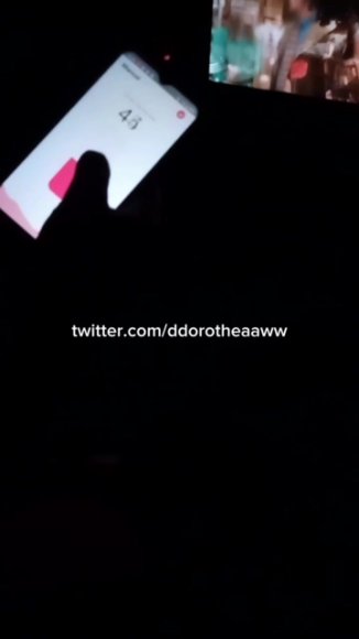 Tante Montok Main Dildo di Kamar di Kamar Mandi