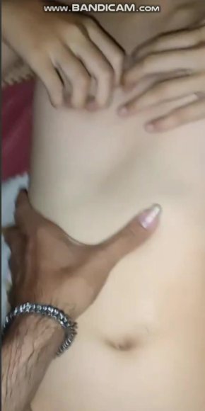 Tante Kesepian Langsung Ngangkang Begitu Liat Kamera