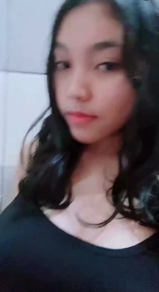 Cewek Genit Main Jari Sambil Desah di Kamar Kos