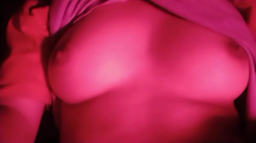 ABG Ngulum Kontol di Kamar Kos