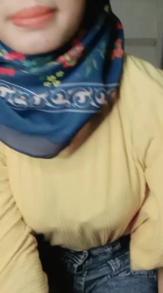 ABG Ngewe Bareng Pacar di Toilet Sekolah