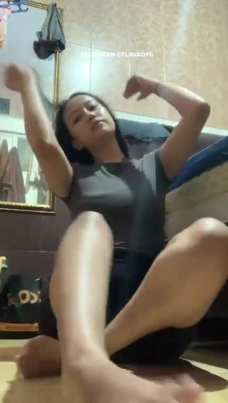 Cewek Kacamata Dientot Sampai Njerit di Kamar Mandi
