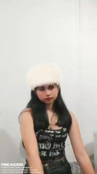 Mbak Binal Colmek Brutal di Sofa