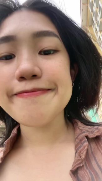 Tante Montok Disetubuhin Diam-diam di Ruang Tamu