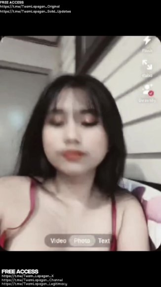 Tante Montok Ngangkang Lebar Live di Kamar Mandi