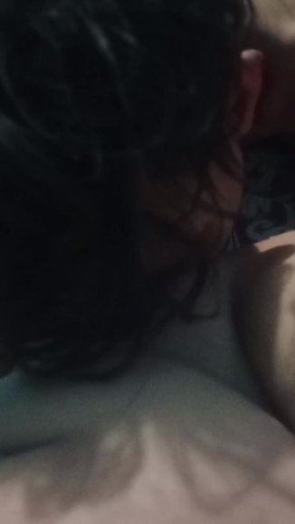 Janda Sange Colmek Brutal di Bawah Meja