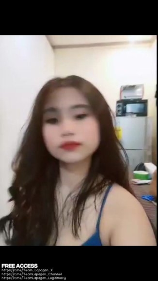 ABG Main Dildo di Kamar di Sofa