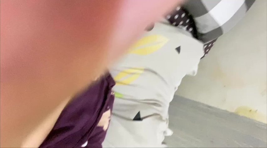 Siswi Nakal Dientot Sampai Njerit di Toilet Sekolah