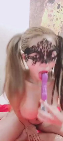 Cewek Genit Sange Berat Langsung Ngewe di Balkon
