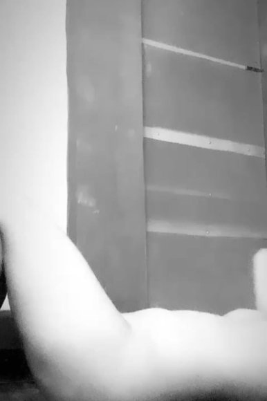 Tante Bohay Minta Dientot Keras di Sofa