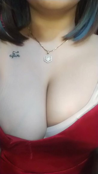Tante Bohay Minta Dientot Keras di Ruang Tamu