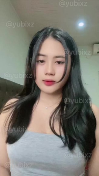 Cewek Jilbab Ngewe Bareng Pacar di Sofa