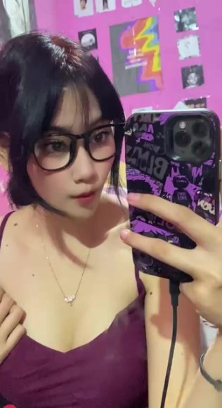 Cewek SMA Minta Dientot Keras di Toilet Sekolah