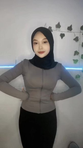 ABG Disetubuhin Diam-diam di Balkon