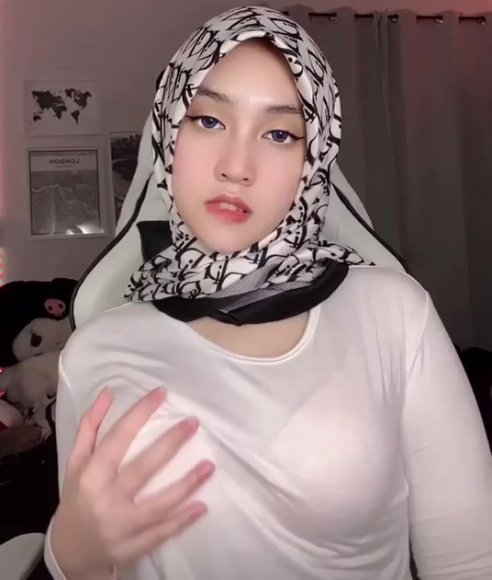 Cewek SMA Dientot Sampai Njerit di Sofa