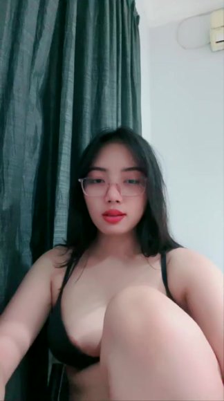 Cewek Jilbab Disetubuhin Diam-diam di Dapur
