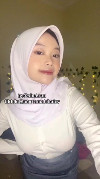 Janda Sange Main Dildo di Kamar di Kamar Kos