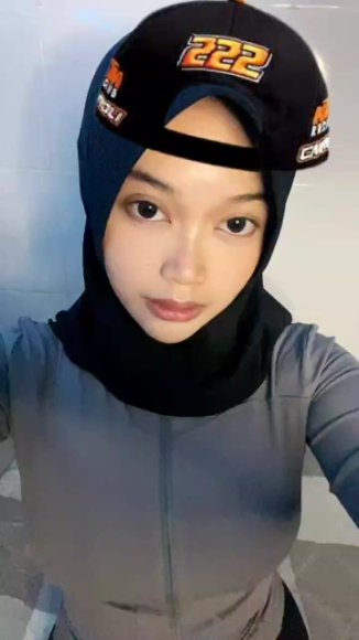 Janda Sange Dientot dari Belakang di Dapur