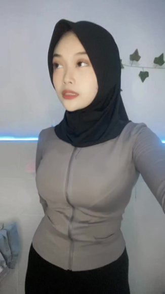 Cewek Jilbab Ngentot Tanpa Ampun di Kamar Mandi