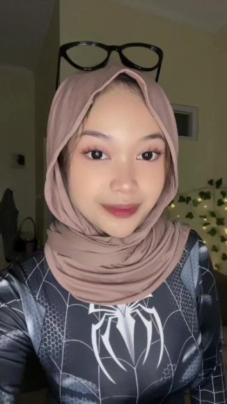 Mbak Binal Ngangkang Lebar Live di Balkon