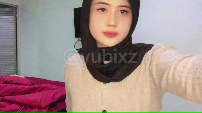 Cewek Jilbab Main Jari Sambil Desah di Kamar Kos