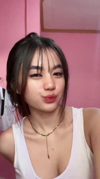 Siswi Nakal Ngangkang Lebar Live di Dapur