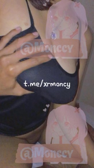 Janda Sange Sange Berat Langsung Ngewe di Sofa