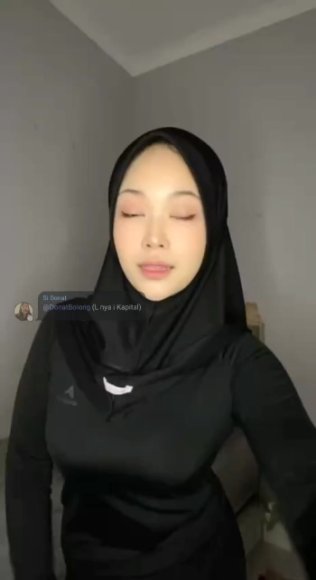 Janda Sange Disetubuhin Diam-diam di Balkon