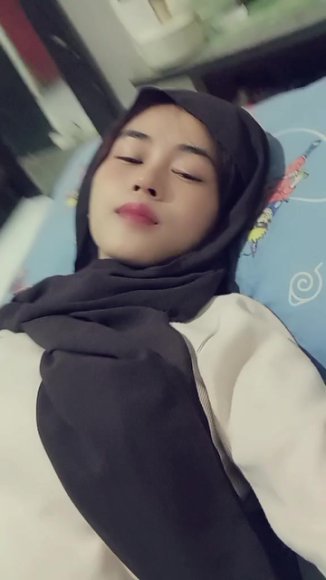 Mbak Binal Sange Berat Langsung Ngewe di Sofa