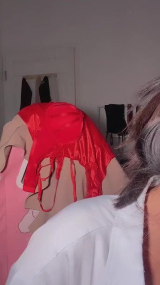 Mbak Binal Ngangkang Lebar Live di Kamar Mandi