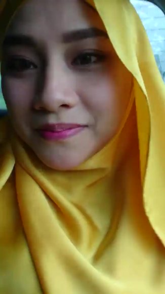 Tante Bohay Minta Dientot Keras di Toilet Sekolah