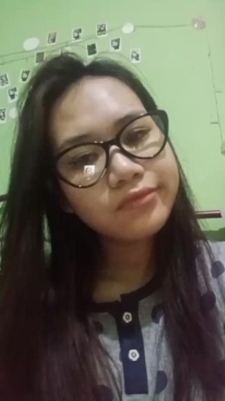 Cewek Jilbab Ngulum Kontol di Kamar Mandi
