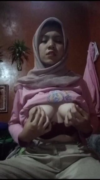 Siswi Nakal Ngangkang Lebar Live di Toilet Sekolah