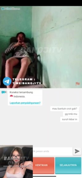 Tante Bohay Dientot dari Belakang di Kamar Mandi