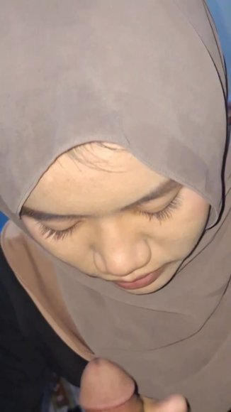 Janda Sange Ngangkang Lebar Live di Sofa