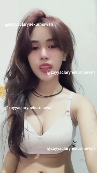 Cewek Jilbab Dientot Sampai Njerit di Meja Belajar